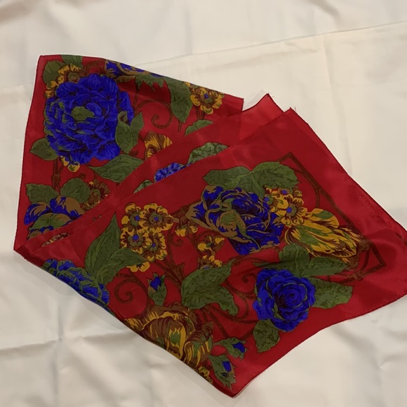 💗Vintage Liz Claiborne Silk Scarf - Picture 4 of 4